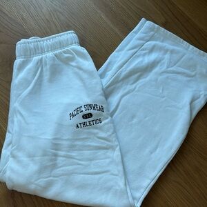 White PacSun Pacific Sunwear wide leg sweatpants in size S.